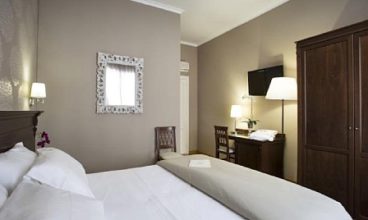 Hotel Gallery House 3*